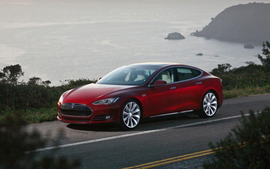  Tesla Model S 2012 года  (фото 77 из 88)